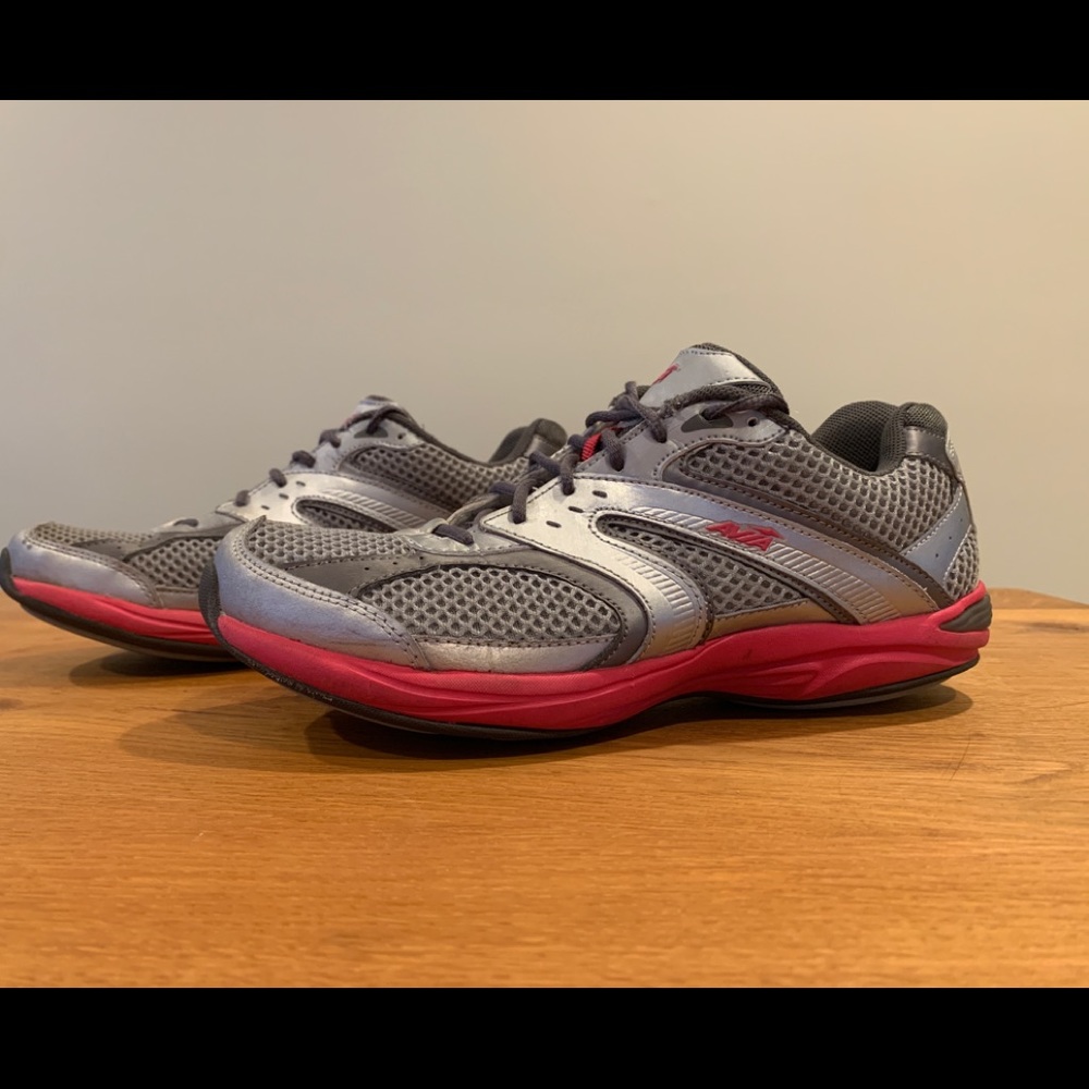 Avia Walk Balance and Shape shoes. Size 9